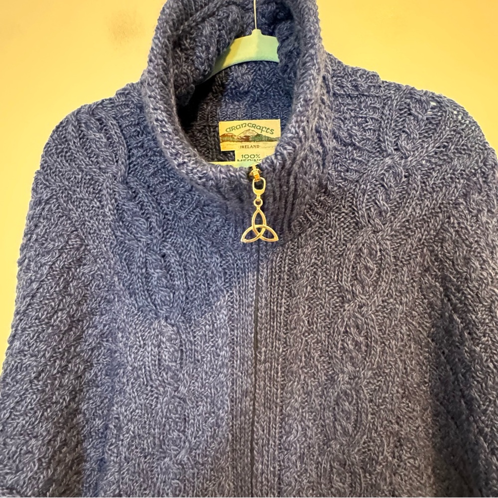 Aran Crafts Blue Cable Knit 100% Merino Wool Zip Front Poncho XXS (oversized) - Picture 8 of 11